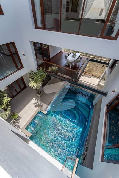 BRAND NEW TOP NOTCH FURNISHED HOUSE 1000 yards westpen