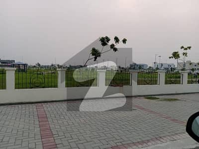 DHA Phase 7 Z Block Ideal Plot For Sale. .