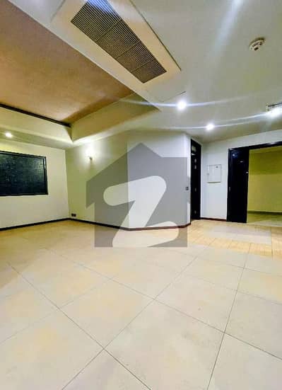 "Silver Oaks F-10 Islamabad Apartment for Sale - Urgent!