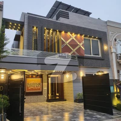 10 MARLA BRAND NEW LUXURY SAPNISH FULL HOUSE WITH GASS FOR RENT JASMINE BLOCK BAHRIA TOWN LAHORE