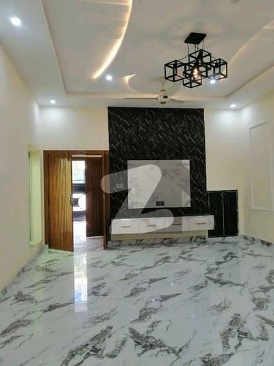 پی ایچ اے ایف آفیسرز ریزڈینسیا کوری روڈ,اسلام آباد میں 3 کمروں کا 8 مرلہ بالائی پورشن 85.0 ہزار میں کرایہ پر دستیاب ہے۔