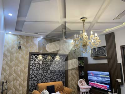 10 Marla House Available For Rent