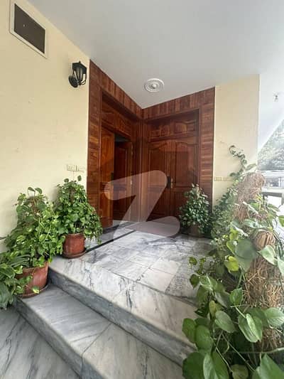 Park Facing Beautiful 60x90 Double Stoorey House in I-8