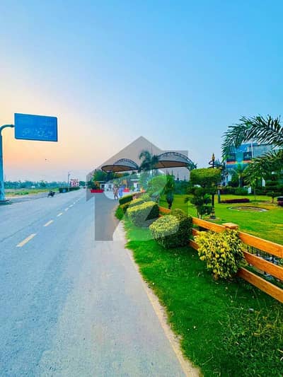 اومیگا ریزیڈینسیا لاہور - اسلام آباد موٹروے,لاہور میں 3 مرلہ رہائشی پلاٹ 18.0 لاکھ میں برائے فروخت۔