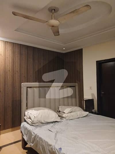 ڈی ایچ اے فیز 2 - بلاک کیو فیز 2,ڈیفنس (ڈی ایچ اے),لاہور میں 4 کمروں کا 10 مرلہ مکان 1.65 لاکھ میں کرایہ پر دستیاب ہے۔