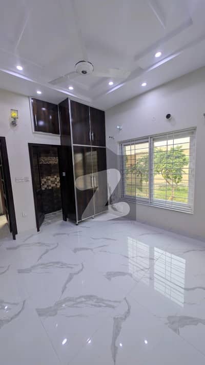 10 Marla Owner-Built VIP House for Sale Canal Garden H Block (Near Bahria Town, Lahore)