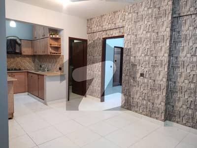 کلفٹن ۔ بلاک 4 کلفٹن,کراچی میں 3 کمروں کا 5 مرلہ فلیٹ 1.3 لاکھ میں کرایہ پر دستیاب ہے۔