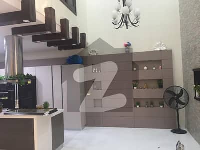 کے ڈی اے آفیسرز سوسائٹی گلشنِ اقبال ٹاؤن,کراچی میں 8 کمروں کا 10 مرلہ مکان 23.0 کروڑ میں برائے فروخت۔ کے ڈی اے آفیسرز سوسائٹی گلشنِ اقبال ٹاؤن,کراچی میں 8 کمروں کا 10 مرلہ مکان 23.0 کروڑ میں برائے فروخت۔