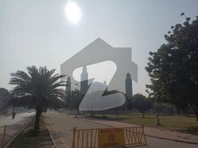 Ground 5 Marla Commercial Hall for Rent in Bahria Town Sector C, Commercial