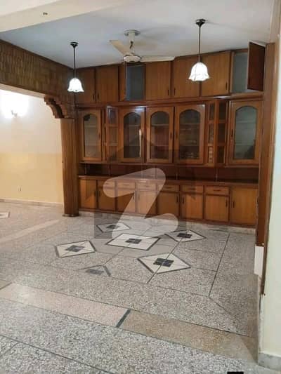 جی ۔ 11 اسلام آباد میں 3 کمروں کا 5 مرلہ مکان 1.3 لاکھ میں کرایہ پر دستیاب ہے۔