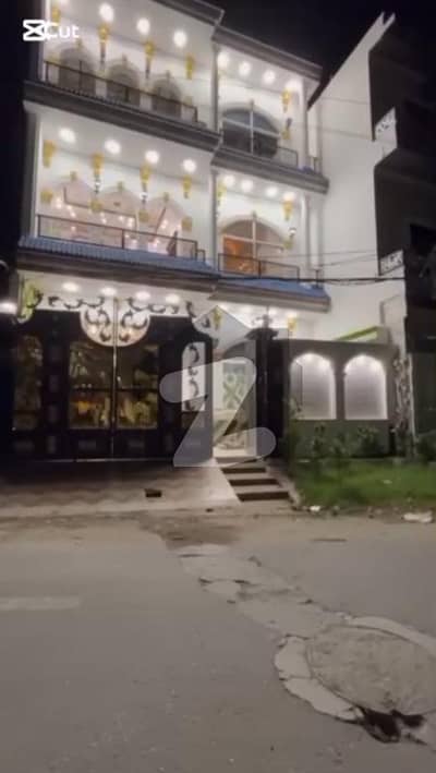 سمن آباد لاہور میں 6 کمروں کا 10 مرلہ مکان 7.0 کروڑ میں برائے فروخت۔