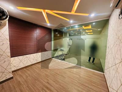 جی ۔ 11 مرکز جی ۔ 11,اسلام آباد میں 1 کمرے کا 2 مرلہ دفتر 1.15 لاکھ میں کرایہ پر دستیاب ہے۔