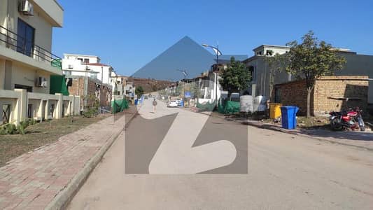 5 Marla Plot with 2 Marla Extra Land for Sale in I Block Prime Location | Price 60 Lakhs