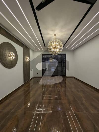 4 MARLA UPPER PORTION FOR RENT IN MILITARY ACCOUNT COLLEGE ROAD LAHORE