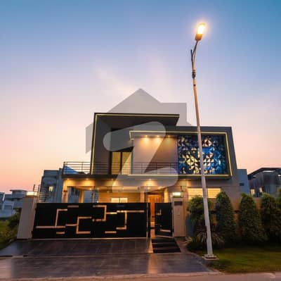 A Well-Kept 1 Kanal Home with Mature Comfort