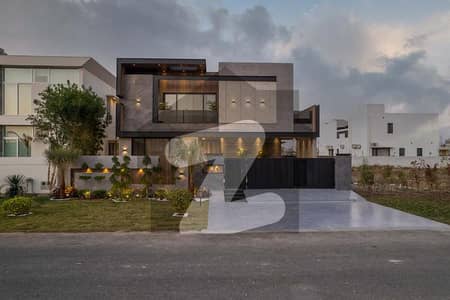 Near To Defence Raya Fairways 1 Kanal Modern Design Top Notched House