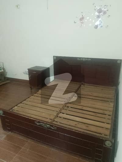 شاہ تاج کالونی لاہور میں 2 کمروں کا 5 مرلہ زیریں پورشن 50.0 ہزار میں کرایہ پر دستیاب ہے۔