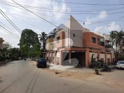 پی ای سی ایچ ایس بلاک 6 پی ای سی ایچ ایس,جمشید ٹاؤن,کراچی میں 4 کمروں کا 10 مرلہ مکان 11.5 کروڑ میں برائے فروخت۔