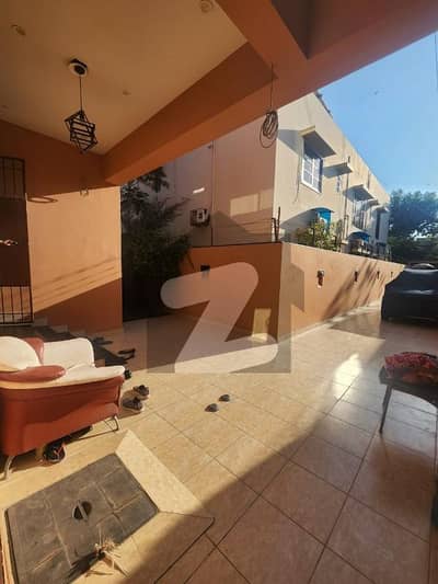 ڈی ایچ اے فیز 6 ڈی ایچ اے ڈیفینس,کراچی میں 5 کمروں کا 1 کنال مکان 10.0 کروڑ میں برائے فروخت۔