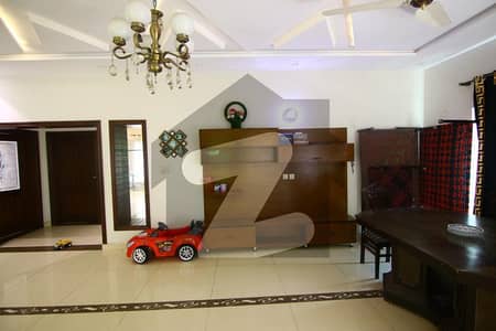 10 Marla House For Sale in Abdullah Gardens Ayesha Block Faisalabad