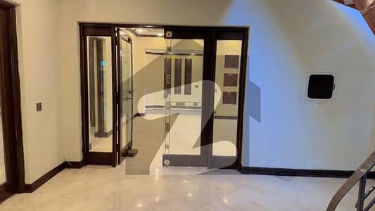 One Kanal Well Maintained House For Rent DHA Phase 4