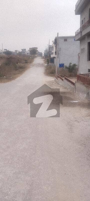 آئی ۔ 14/4 آئی ۔ 14,اسلام آباد میں 9 مرلہ رہائشی پلاٹ 2.0 کروڑ میں برائے فروخت۔