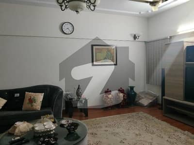 کلفٹن ۔ بلاک 2 کلفٹن,کراچی میں 3 کمروں کا 8 مرلہ فلیٹ 5.15 کروڑ میں برائے فروخت۔