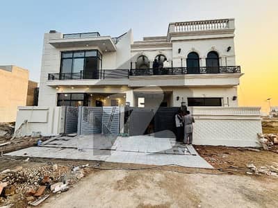 ڈی ایچ اے سیکٹر سی ڈی ایچ اے ڈیفینس,گوجرانوالہ میں 3 کمروں کا 5 مرلہ مکان 2.25 کروڑ میں برائے فروخت۔