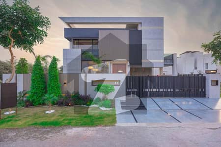 ڈی ایچ اے فیز 7 - بلاک ٹی فیز 7,ڈیفنس (ڈی ایچ اے),لاہور میں 5 کمروں کا 1 کنال مکان 10.5 کروڑ میں برائے فروخت۔