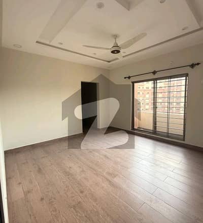 عسکری 5 ۔ سیکٹر جے عسکری 5,ملیر کنٹونمنٹ,کینٹ,کراچی میں 4 کمروں کا 13 مرلہ فلیٹ 4.85 کروڑ میں برائے فروخت۔