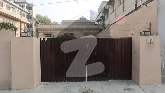 Prime Location In Jail Road House For Sale Sized 27 Marla