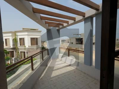 ڈی ایچ اے فیز 8 ڈی ایچ اے ڈیفینس,کراچی میں 6 کمروں کا 1 کنال مکان 21.5 کروڑ میں برائے فروخت۔