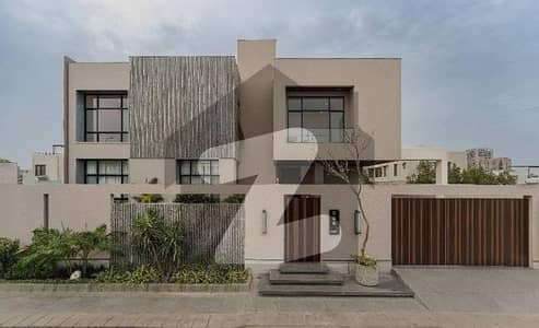 A Prime Location 1000 Square Yards House Is Up For Grabs In DHA Defence