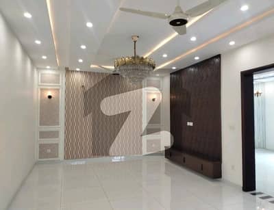 10 Marla House In Central Bahria Town - Sector C For rent 10 Marla House In Central Bahria Town - Sector C For rent