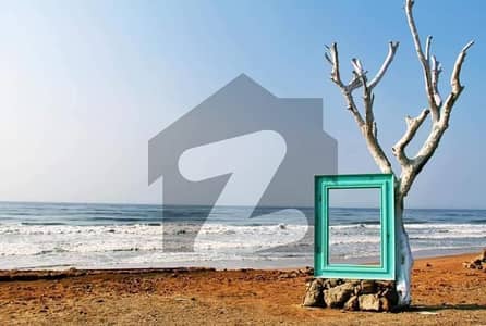 Residential plot on Jinnah Avenue