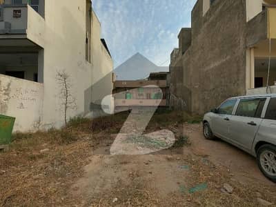 جی ۔ 14/4 جی ۔ 14,اسلام آباد میں 8 مرلہ رہائشی پلاٹ 4.0 کروڑ میں برائے فروخت۔