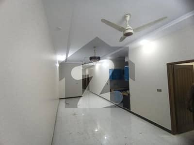 پی ای سی ایچ ایس بلاک 2 پی ای سی ایچ ایس,جمشید ٹاؤن,کراچی میں 3 کمروں کا 7 مرلہ بالائی پورشن 2.85 کروڑ میں برائے فروخت۔