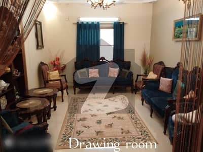 پی ای سی ایچ ایس بلاک 2 پی ای سی ایچ ایس,جمشید ٹاؤن,کراچی میں 3 کمروں کا 8 مرلہ زیریں پورشن 3.5 کروڑ میں برائے فروخت۔