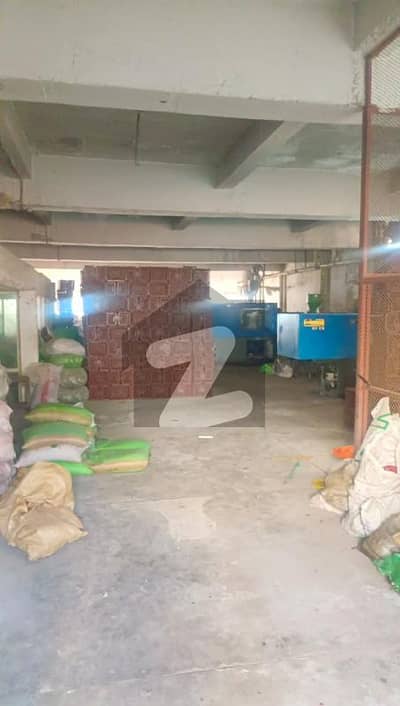 سُندرانڈسٹریل اسٹیٹ لاہور میں 4 کنال فیکٹری 7.5 لاکھ میں کرایہ پر دستیاب ہے۔