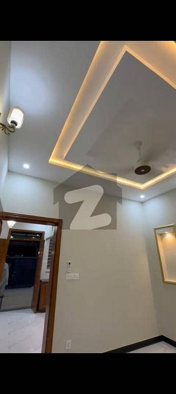 جی ۔ 11 اسلام آباد میں 5 کمروں کا 5 مرلہ مکان 2.2 لاکھ میں کرایہ پر دستیاب ہے۔