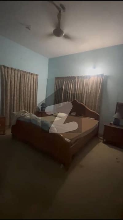 West Open Gulshan-E-Iqbal Block 4 - 600 Sq Yd Single Story , Almost Demolished House For Sale Leased Property 60 ft road West Open Gulshan-E-Iqbal Block 4 - 600 Sq Yd Single Story , Almost Demolished House For Sale Leased Property 60 ft road