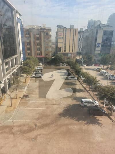 gulberg green office space for rent 3rd floor lift install