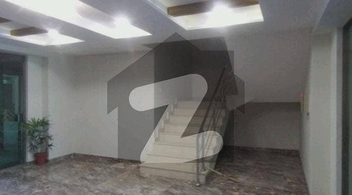 Flat Of 10 Marla Is Available For sale Flat Of 10 Marla Is Available For sale