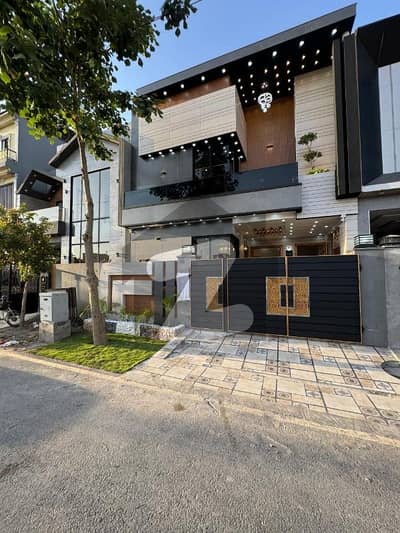 پارک ویو سٹی لاہور میں 4 کمروں کا 5 مرلہ مکان 2.2 کروڑ میں برائے فروخت۔