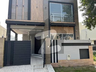 ڈی ایچ اے 11 رہبر فیز 2 ایکسٹینشن - بلاک ایم ڈی ایچ اے 11 رہبر فیز 2 ایکسٹینشن,ڈی ایچ اے 11 رہبر,لاہور میں 3 کمروں کا 5 مرلہ مکان 1.05 لاکھ میں کرایہ پر دستیاب ہے۔