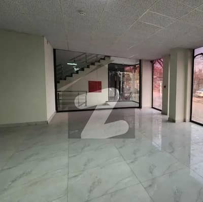آئی ۔ 8 اسلام آباد میں 1 کنال دفتر 27.0 لاکھ میں کرایہ پر دستیاب ہے۔