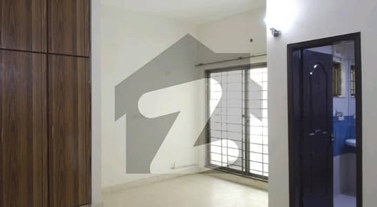 Flat Available In Askari 11 For sale