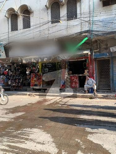 مجاہد روڈ سیالکوٹ میں 0 مرلہ دکان 85.0 لاکھ میں برائے فروخت۔