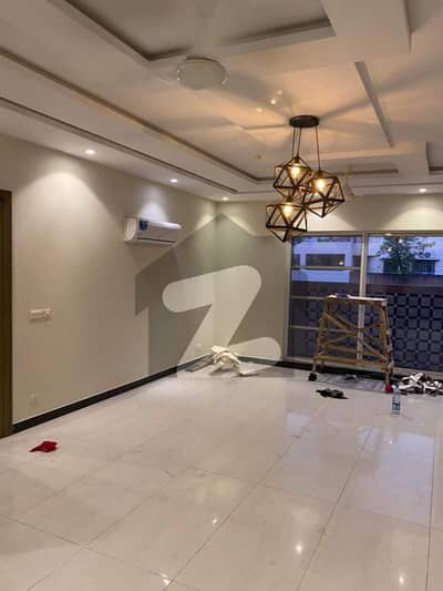 ڈی ایچ اے فیز 5 ڈیفنس (ڈی ایچ اے),لاہور میں 5 کمروں کا 1 کنال مکان 3.85 لاکھ میں کرایہ پر دستیاب ہے۔