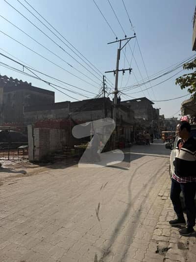 20 Marla Prime Commercial Plot On Main Road